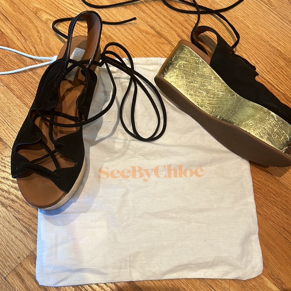 SEE BY CHLOE SIZE 36 PLATFORM w/ dust bag - Picture 2 of 4